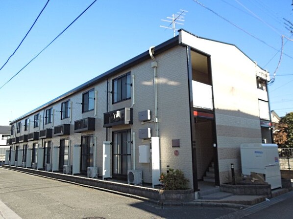 レオパレス横田レジデンスの物件外観写真